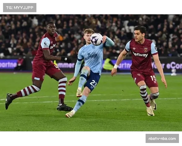 英超战报：布伦特福德1-1切尔西，托尼点射救主